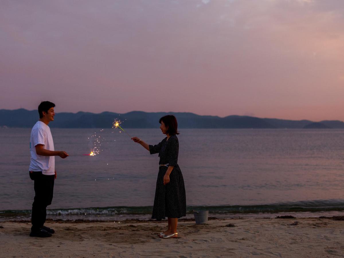 直島町ふるさと海の家 つつじ荘 -Seaside Park Stay Tsutsujiso- Buitenkant foto