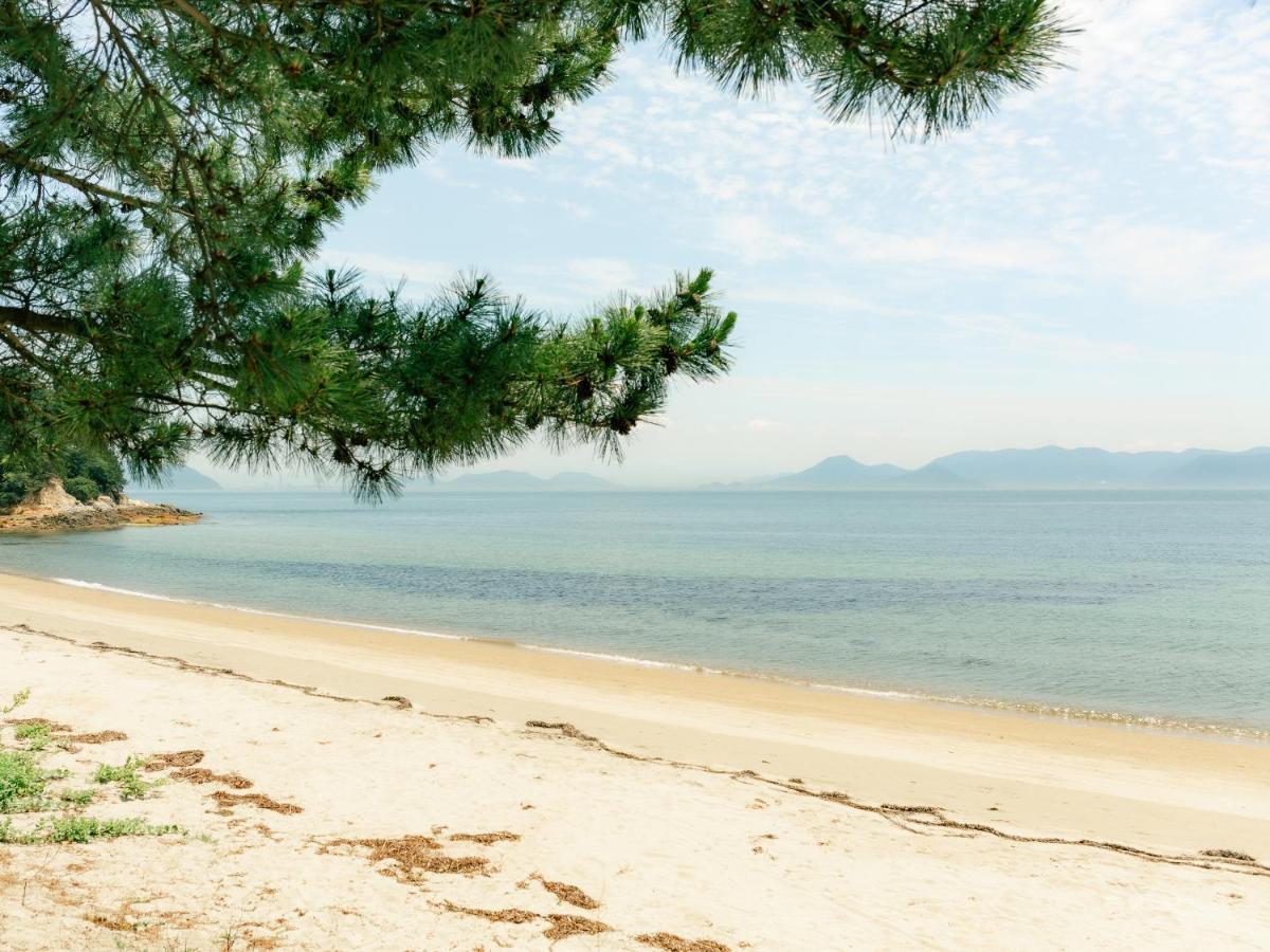 直島町ふるさと海の家 つつじ荘 -Seaside Park Stay Tsutsujiso- Buitenkant foto