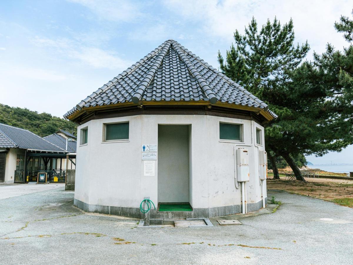 直島町ふるさと海の家 つつじ荘 -Seaside Park Stay Tsutsujiso- Buitenkant foto