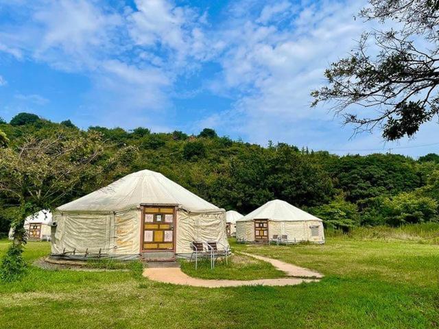 直島町ふるさと海の家 つつじ荘 -Seaside Park Stay Tsutsujiso- Buitenkant foto